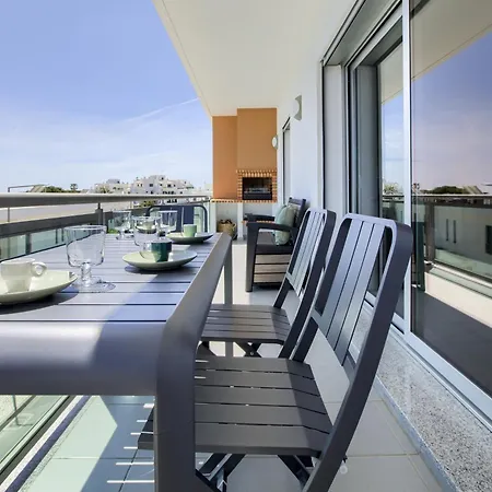 Daire Rooftop Ocean View The Perch Olhos de Agua (Albufeira)